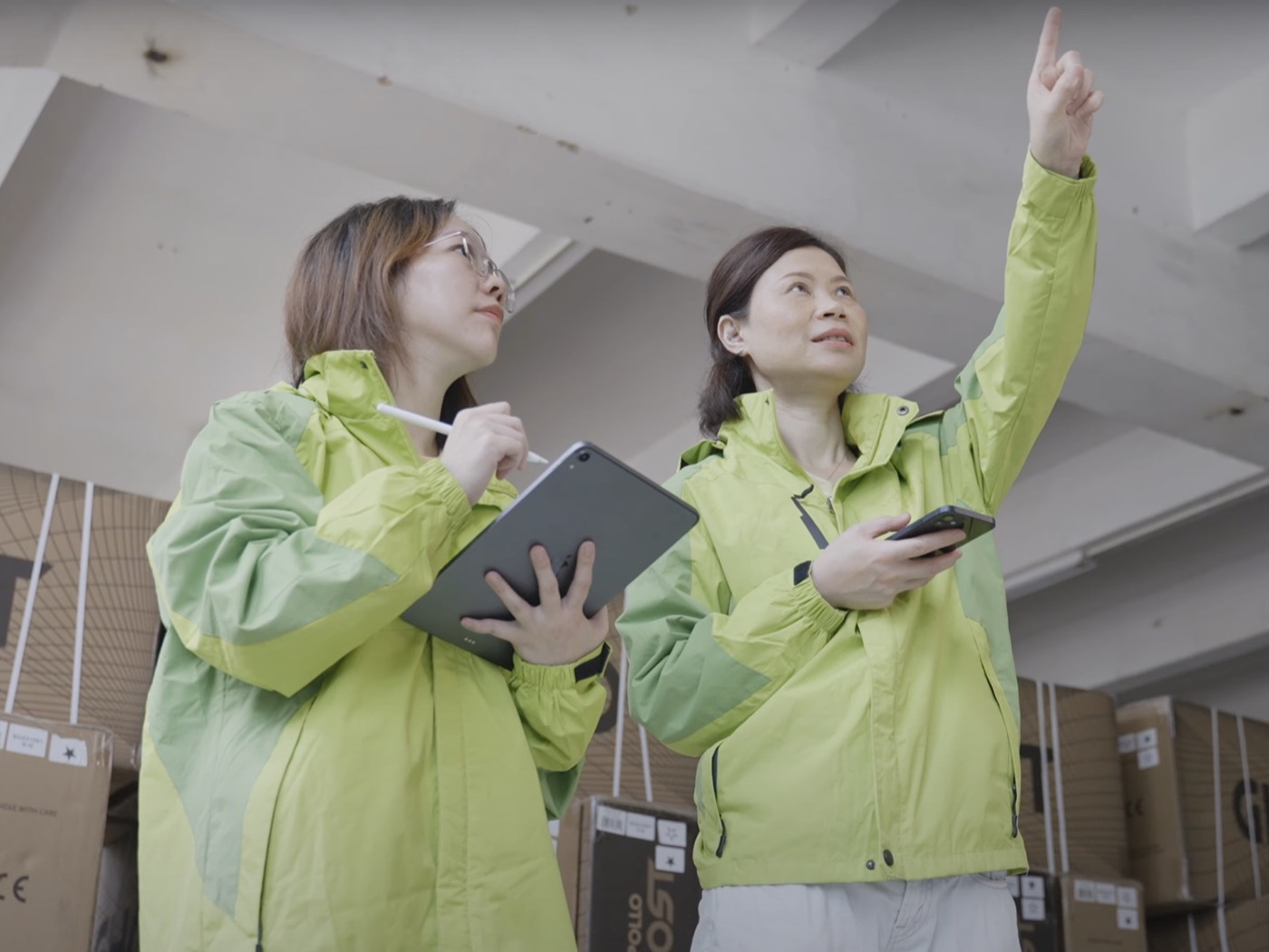 MorePlus quality-control staff inspecting goods in the warehouse